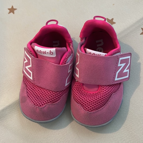 New Balance New B Walker Shoes - Picture 2 of 3